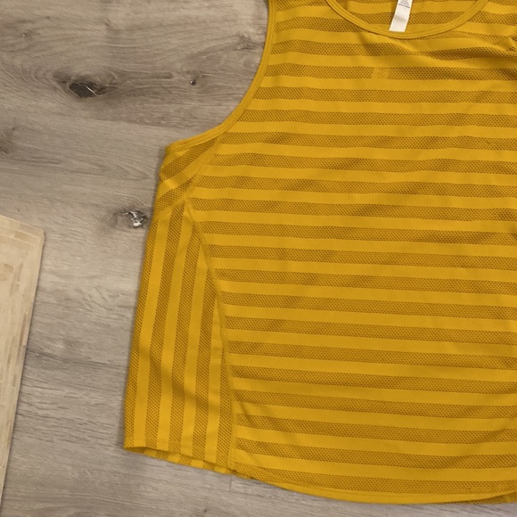 Lululemon Off and Running Tank - Picture 6 of 9